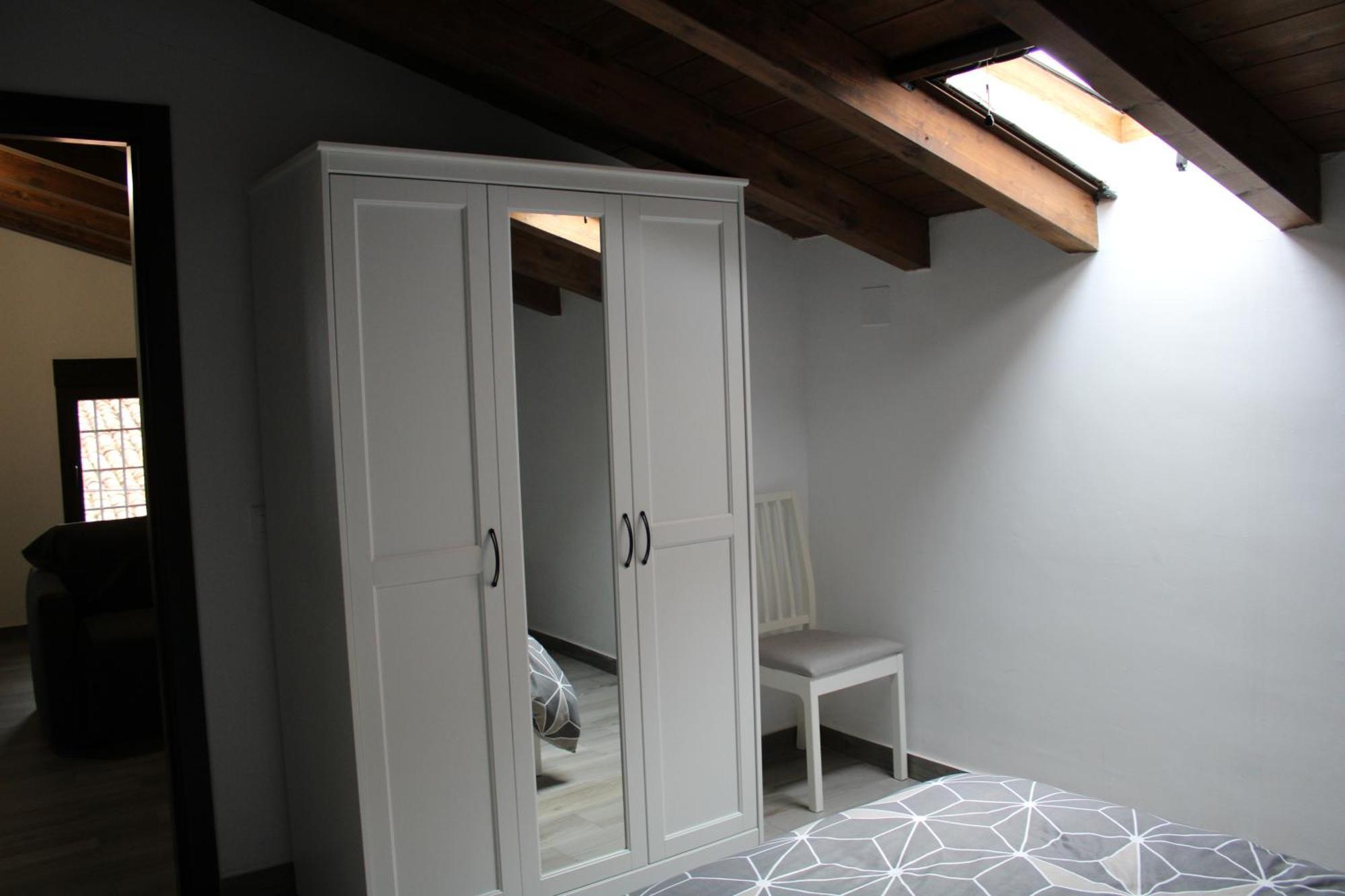 Apartamentos Patas Y Patetas Tragacete Kültér fotó
